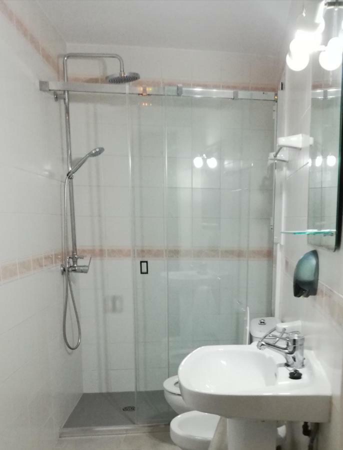 Hostal Parellades Sitges Ngoại thất bức ảnh